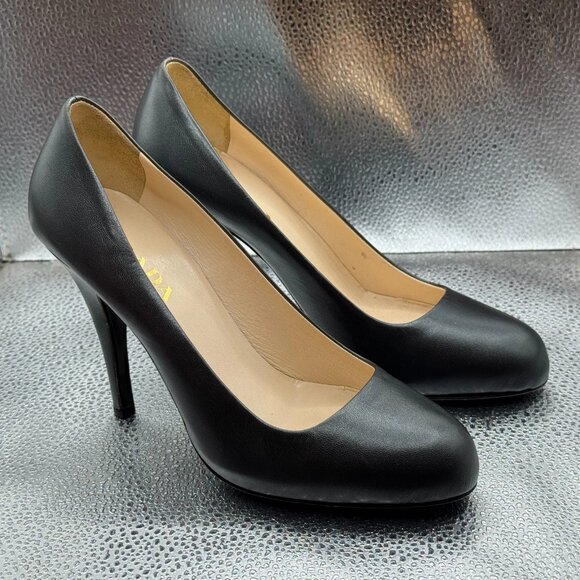 Size EU 35.5 Prada Round Toe Pumps Womens Black Leather Slip On High Heel Shoes - Picture 1 of 10